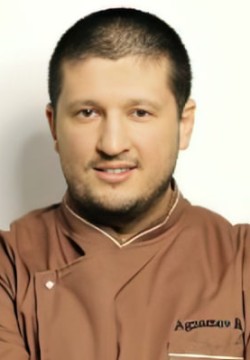 Ренат Агзамов