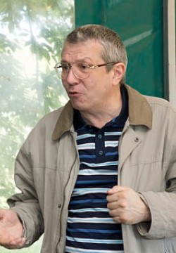 Виктор Сазонов