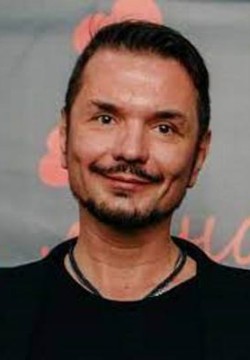 Денис Сердюков