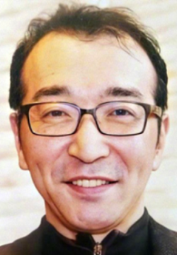 Ёсихиро Тогаси