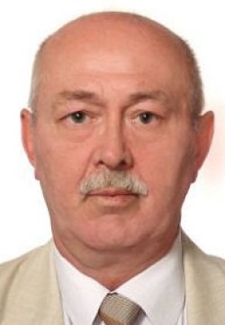 Александр Павельев